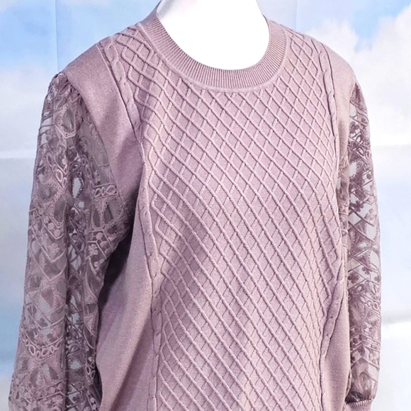 CALIGRAPHIE | BUTTER SOFT LACE PUFF SLEEVE KNIT SWEATER - Picture 4 of 16